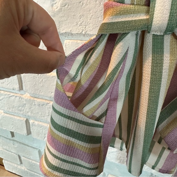 Pastel Sleeveless Top with Peplum and Tie Detail and square neckline Size L - Picture 8 of 14